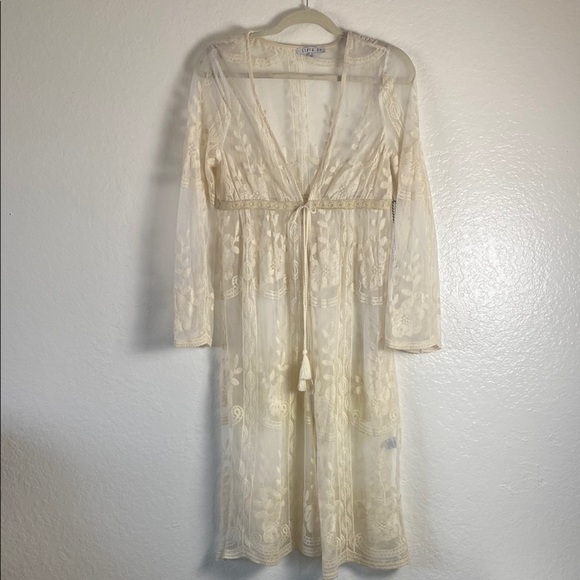 Boho Sheer Embroidered Ivory Kimono Cardigan – Festival/Beach Style - Picture 2 of 8